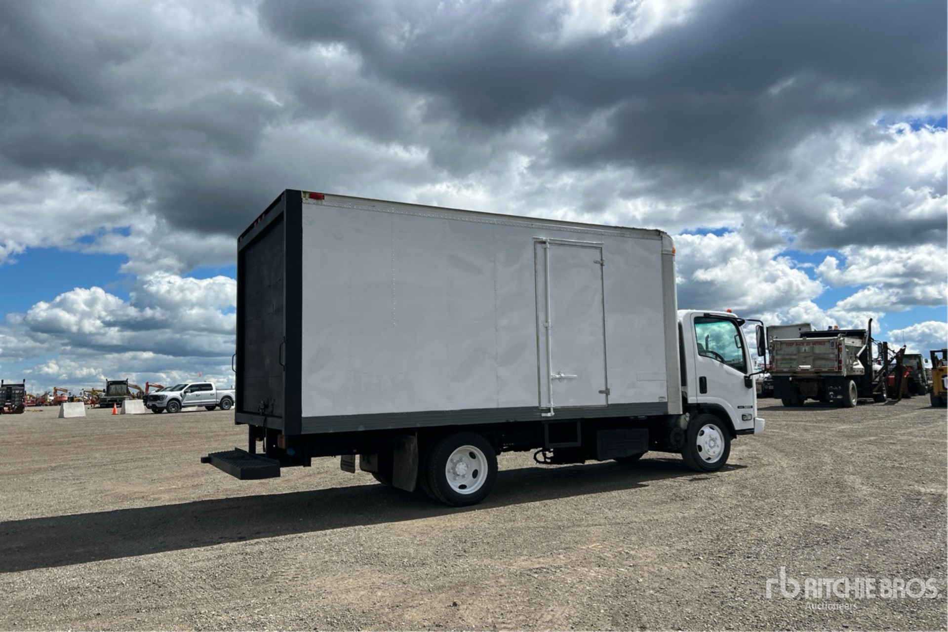 2015 Isuzu NQR