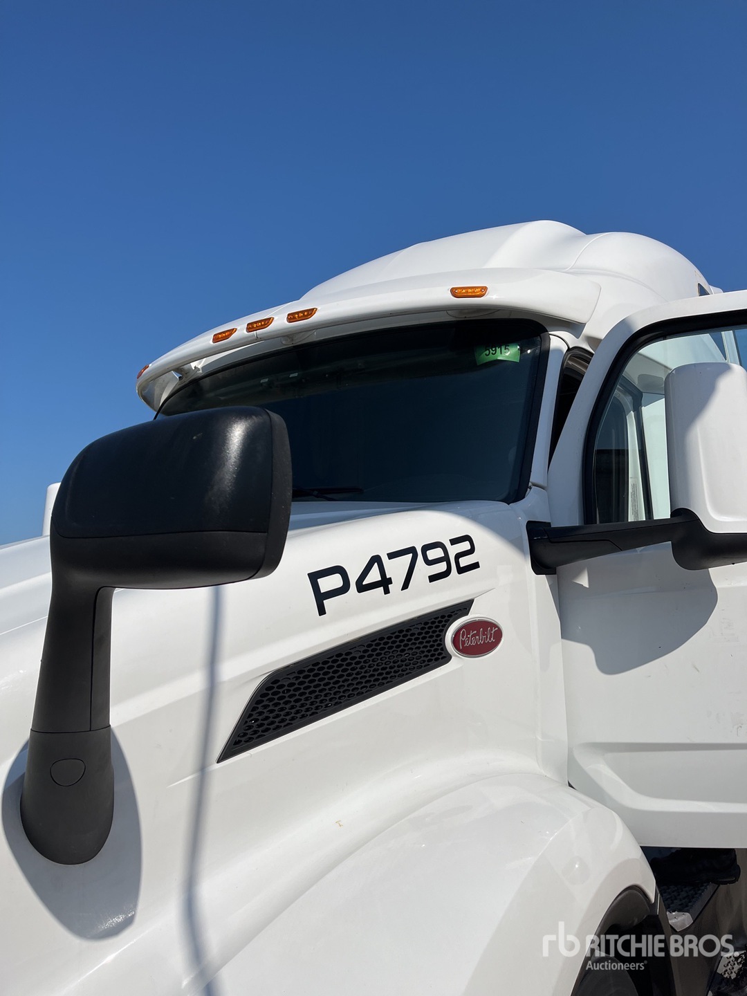 2023 Peterbilt 579