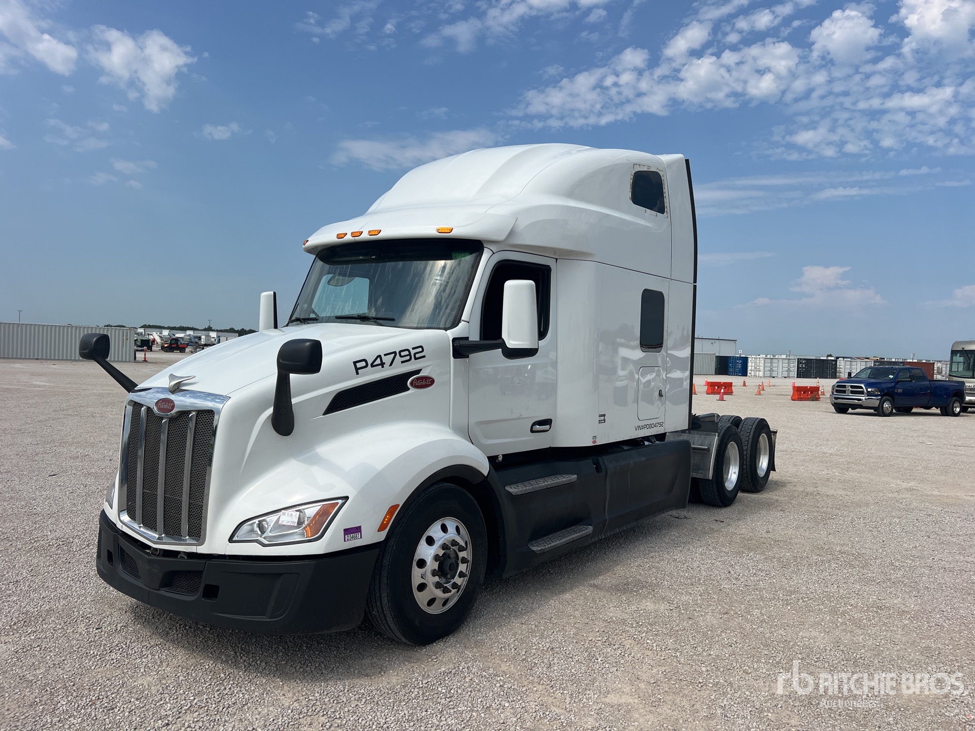 Photo of 2023 Peterbilt 579