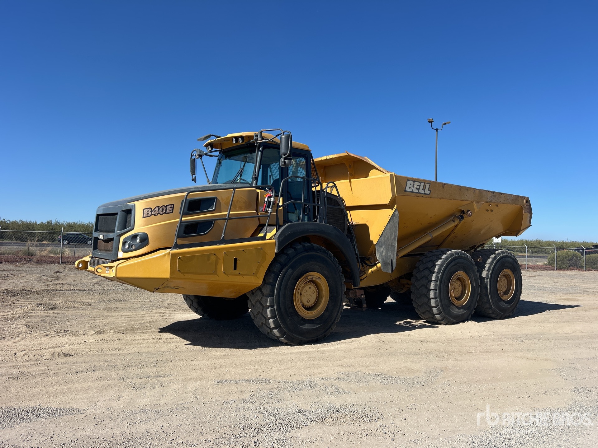 Photo of 2017 Bell B40E