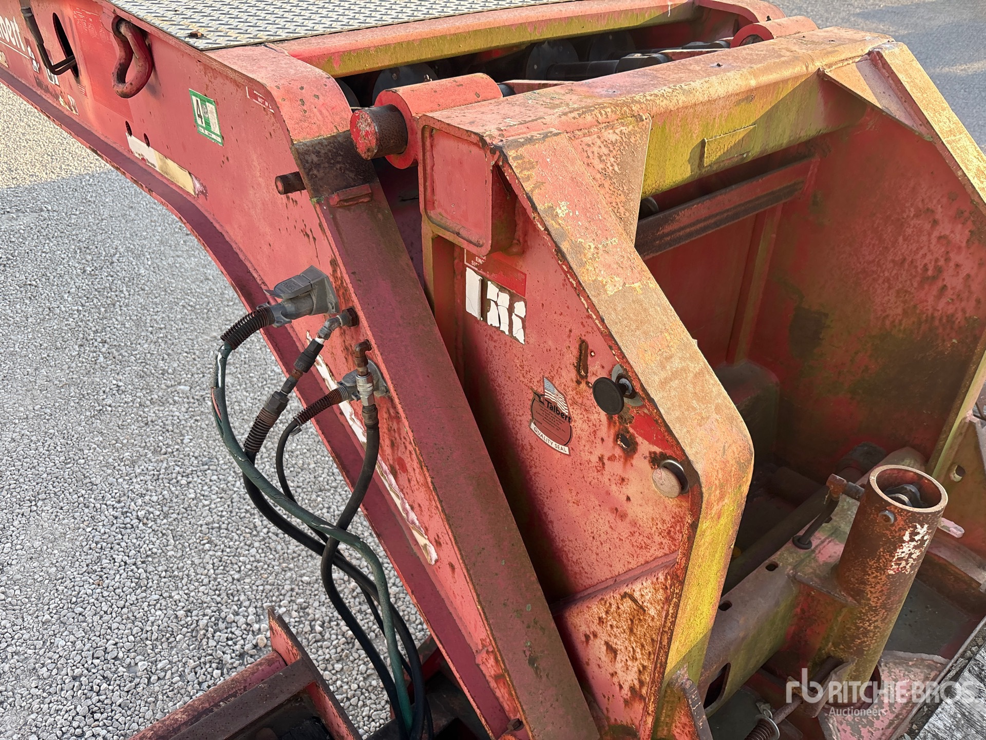 2002 Talbert T3DW-35-HRG-1