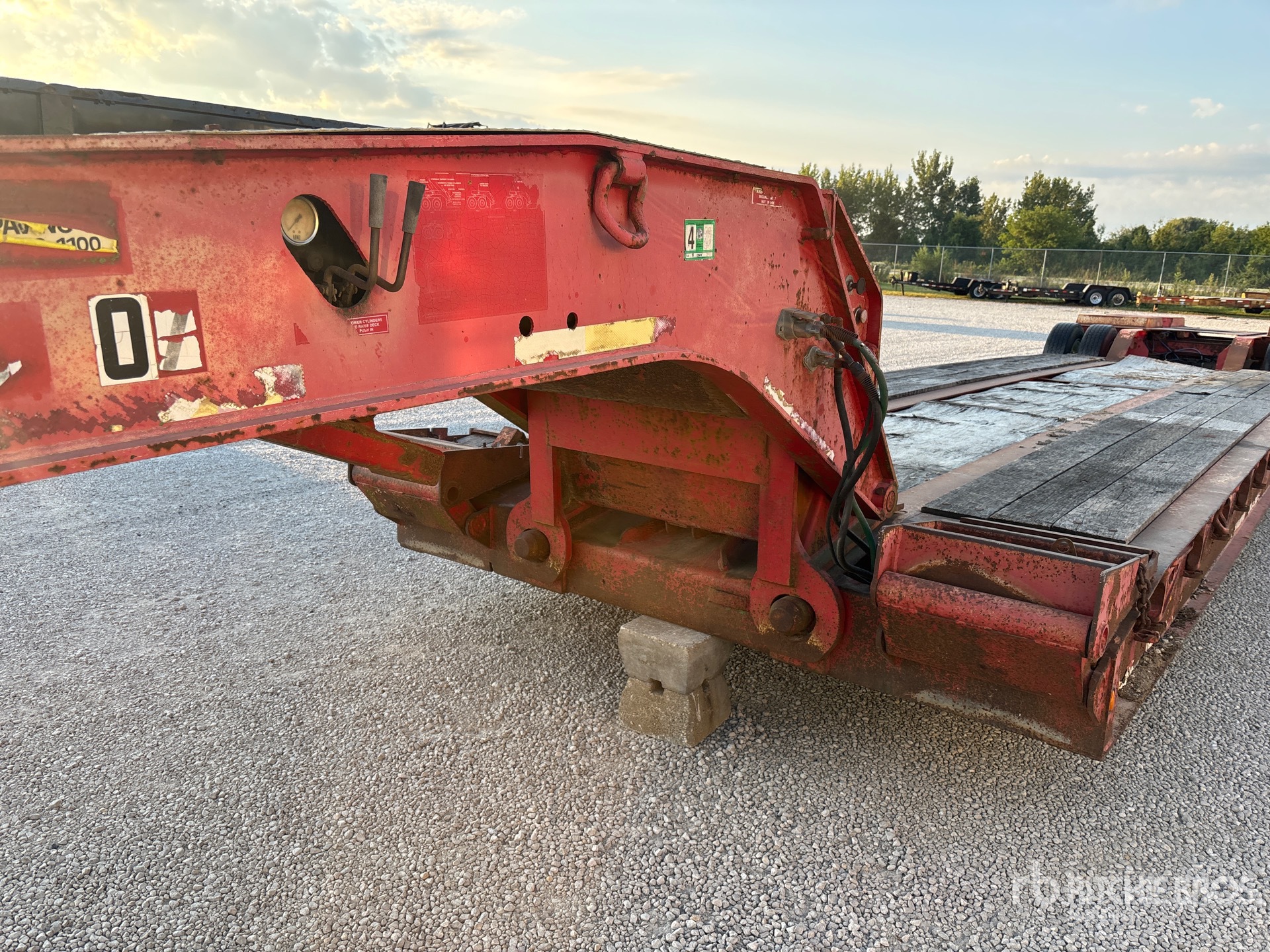2002 Talbert T3DW-35-HRG-1