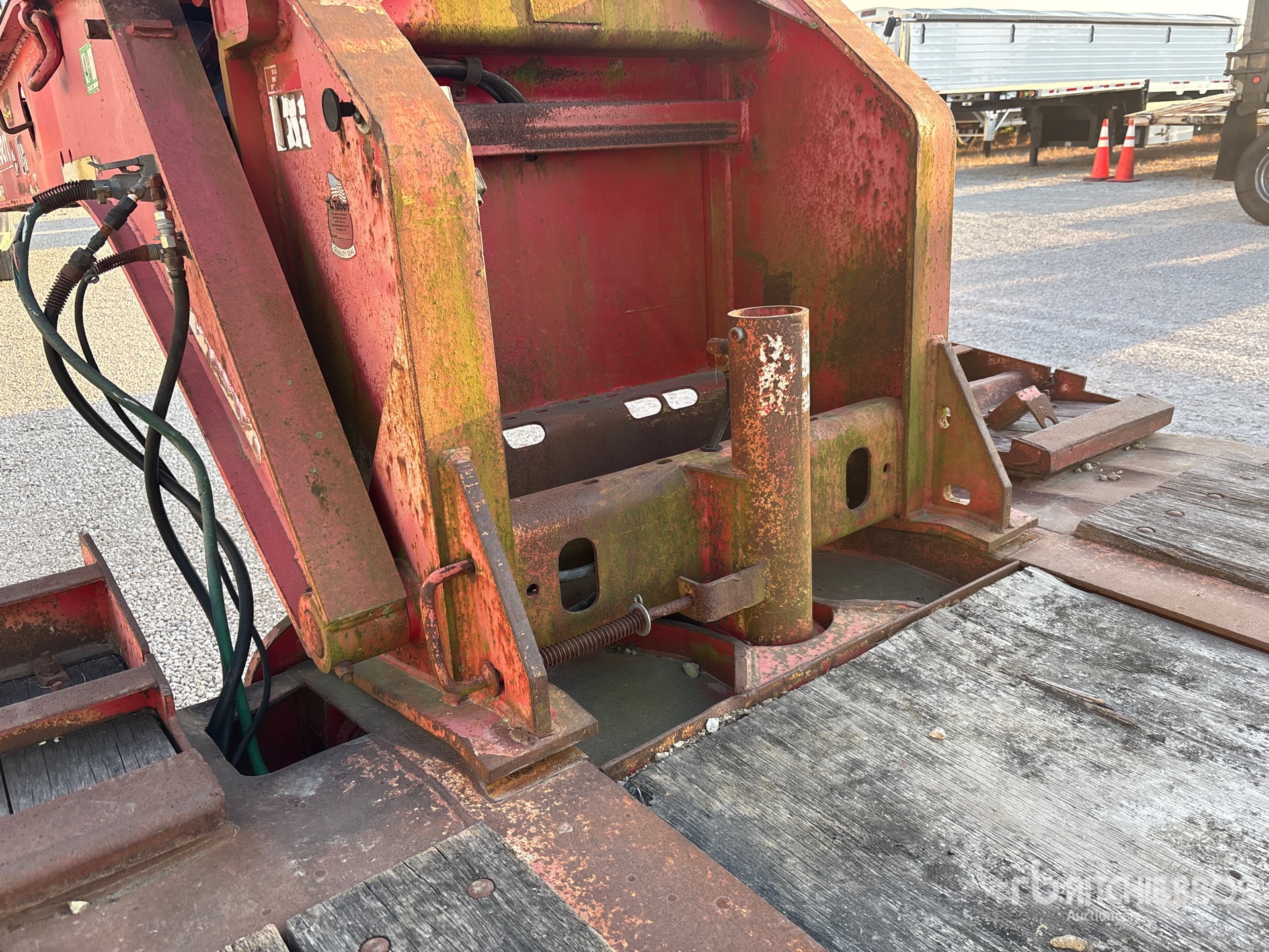 2002 Talbert T3DW-35-HRG-1