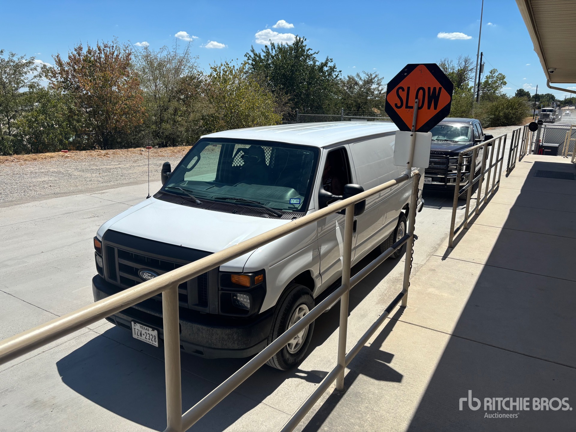 2012 Ford E-350