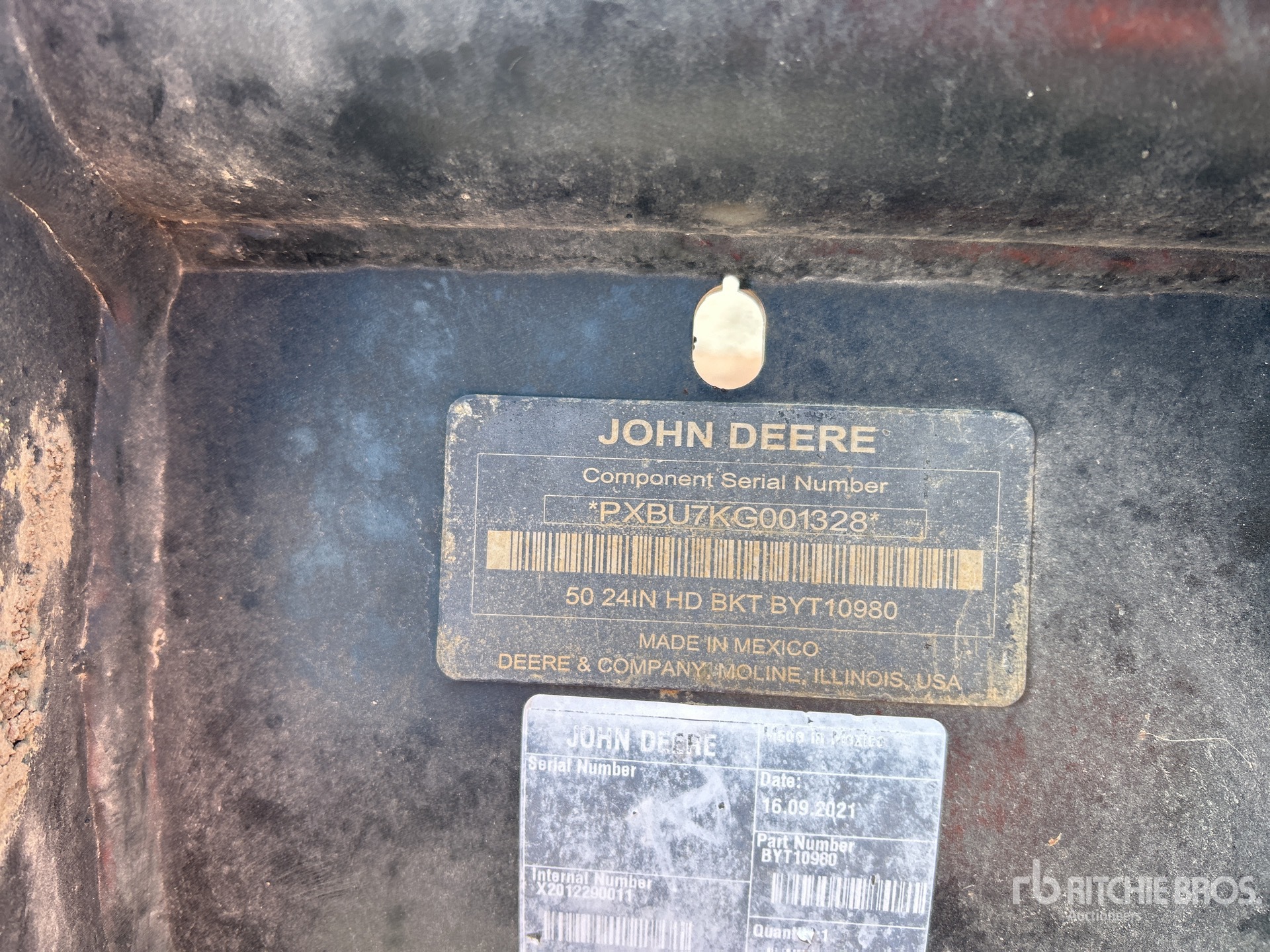 John Deere 24 IN Q/C DIGGING