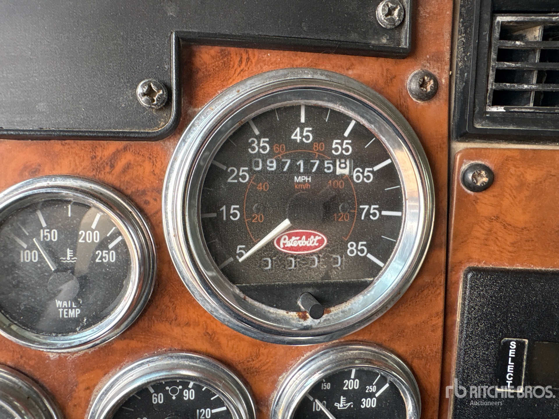2007 Peterbilt 340