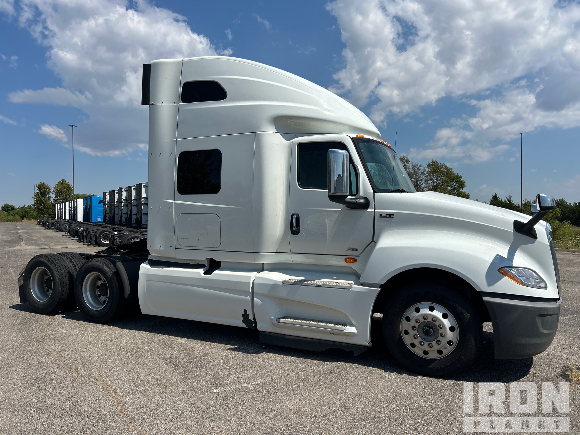 2019 International LT625