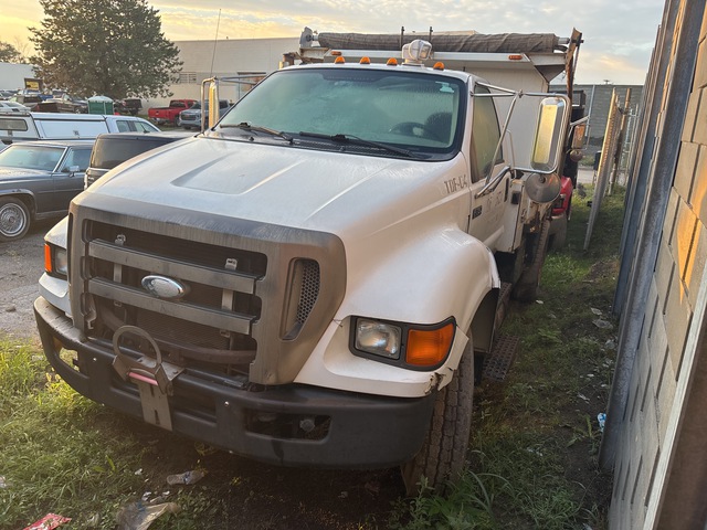 2008 Ford F-750 XL 4x2 S/A Dump Truck (Inoperable)