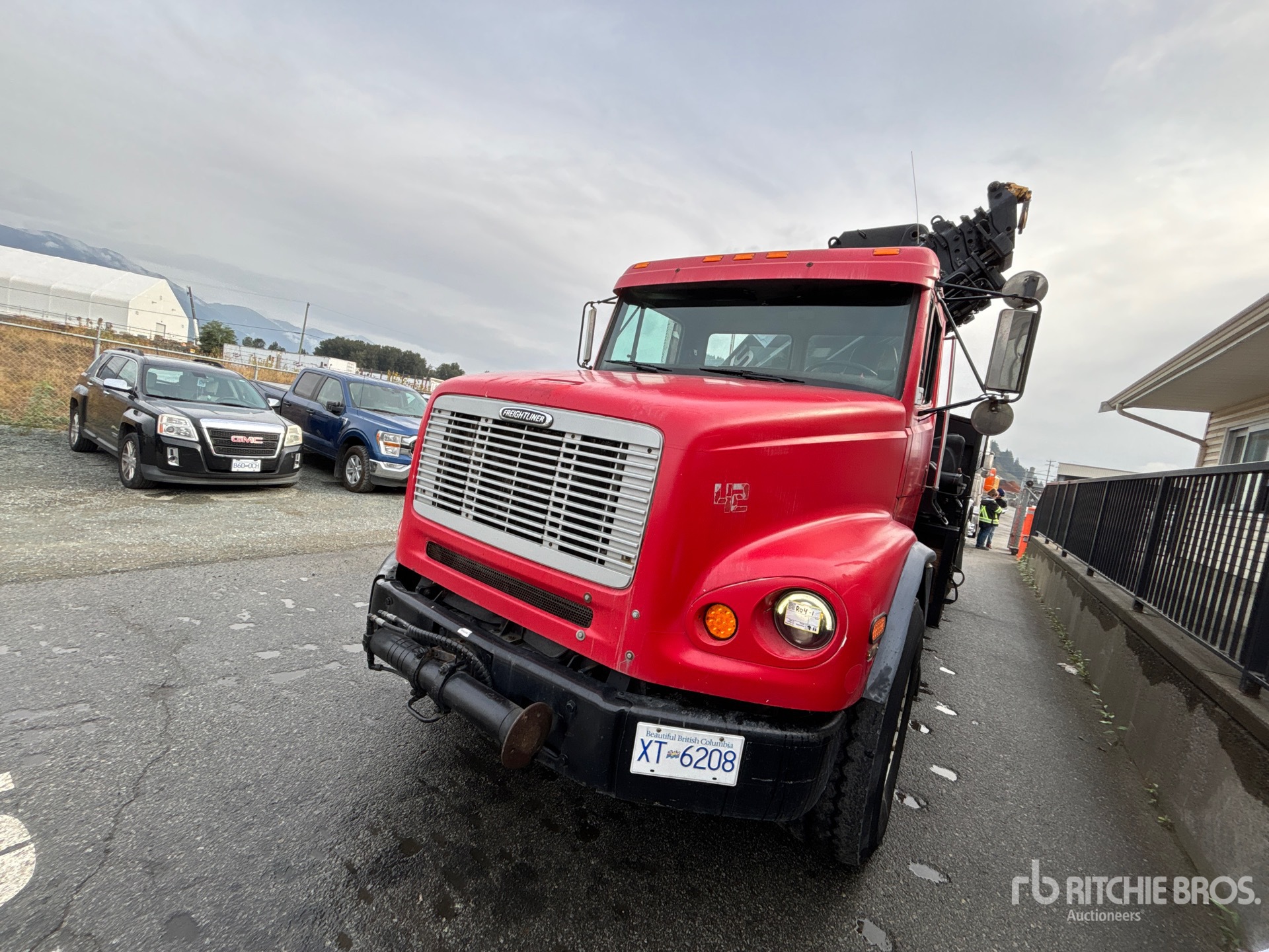 2001 Freightliner FL 112