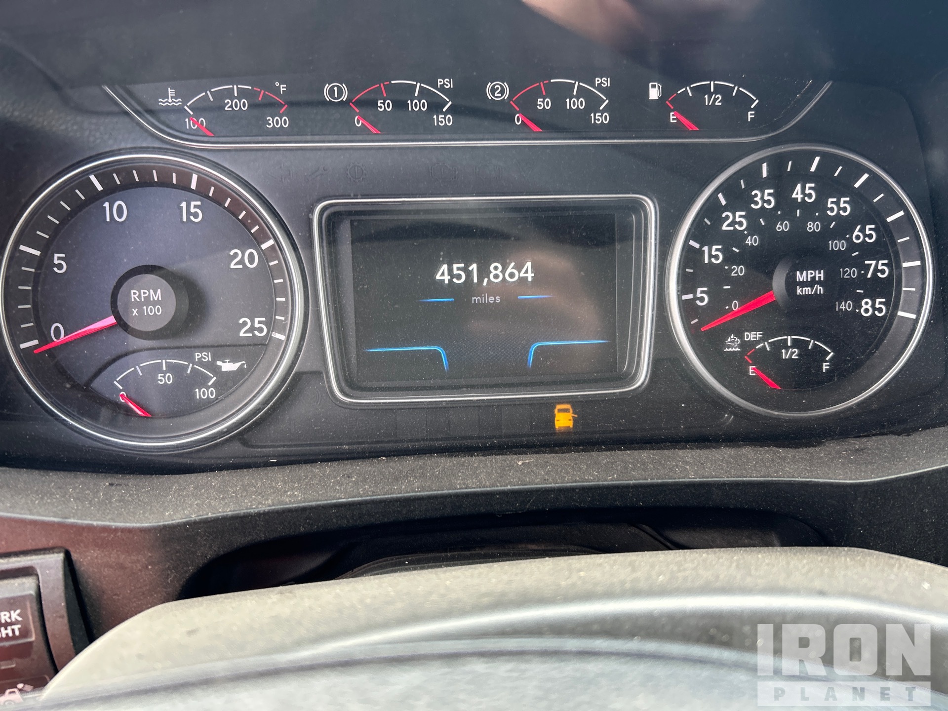 2019 International LT625