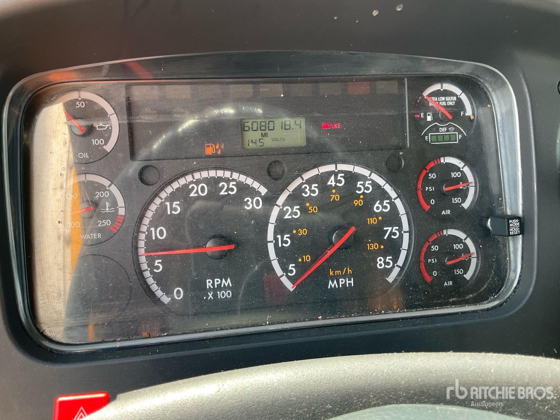 2016 Freightliner M2 106