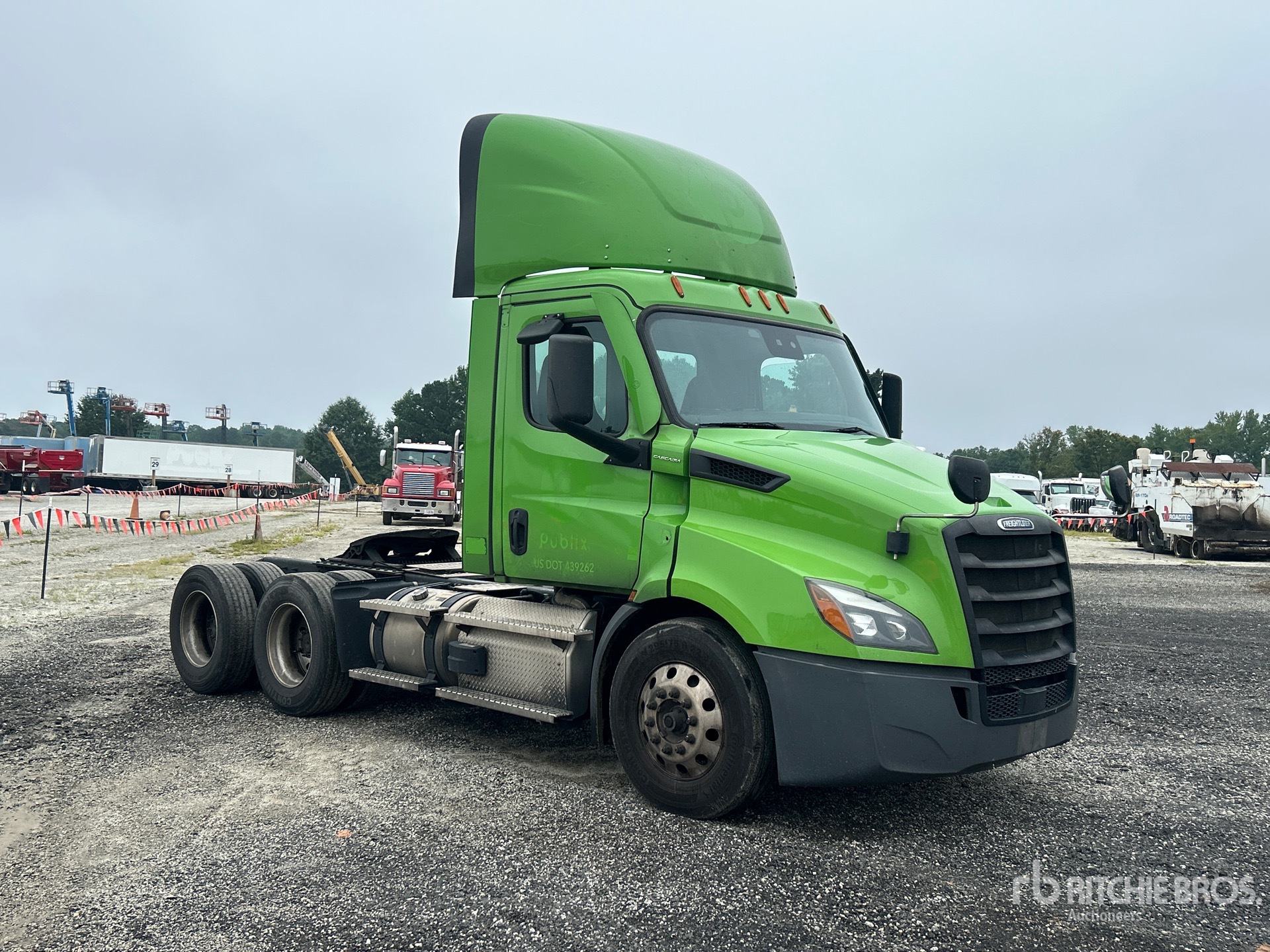 2021 Freightliner CASCADIA 116
