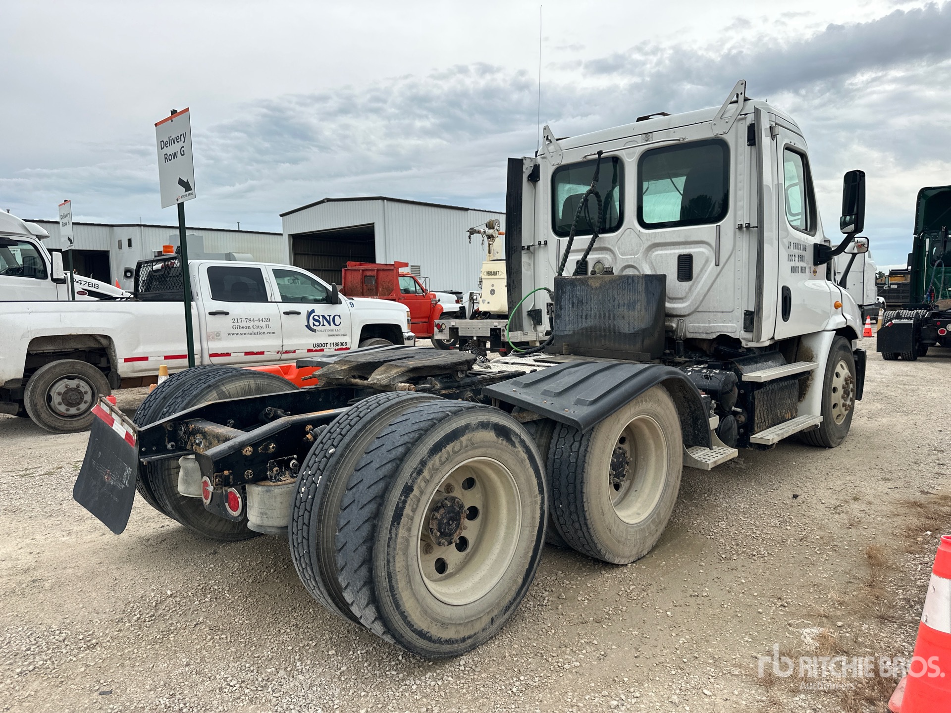 2013 Freightliner CASCADIA 113