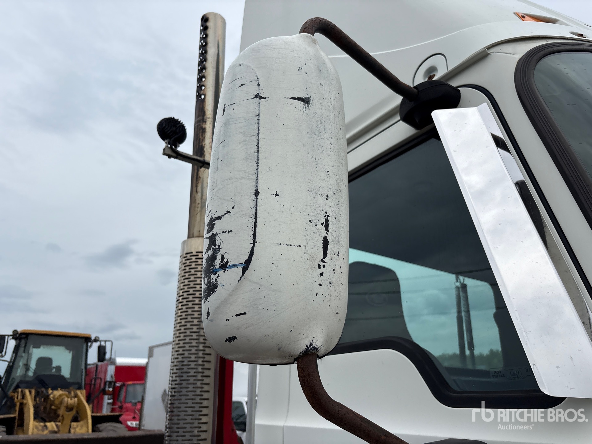 2015 Mack CXU613