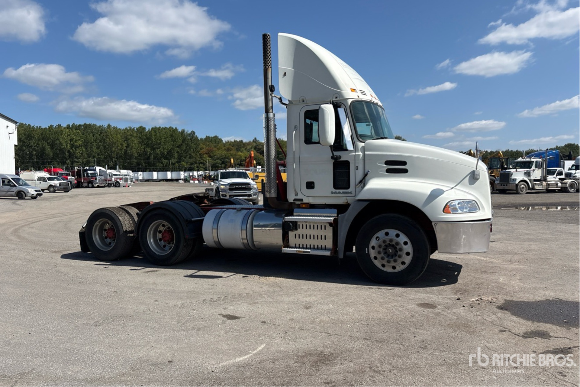 2016 Mack CXU613