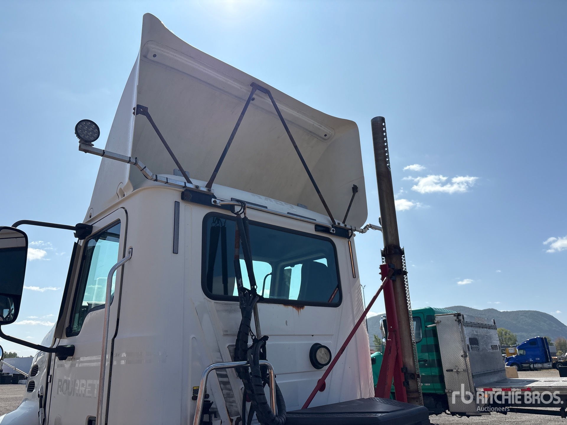 2016 Mack CXU613