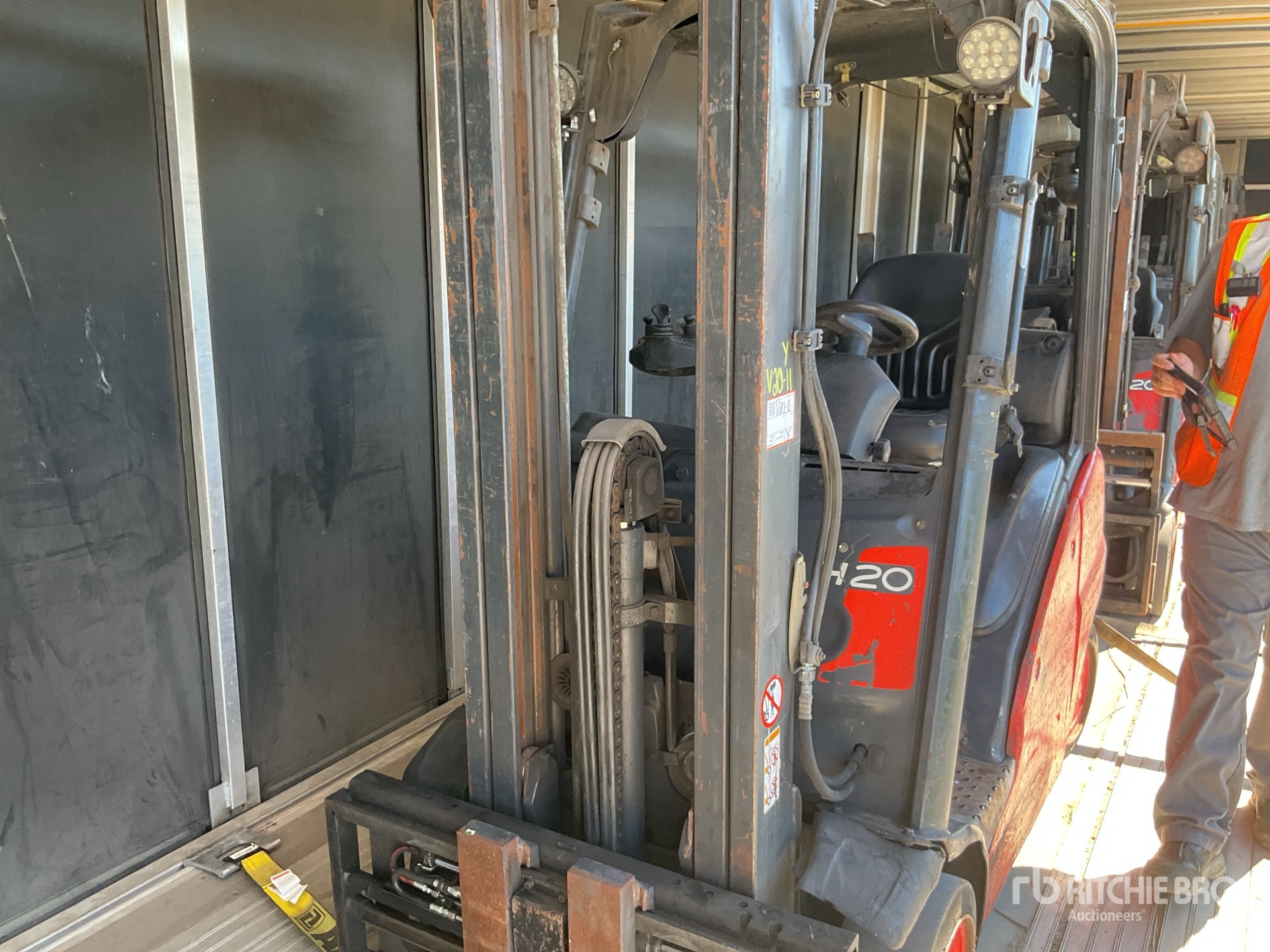 2010 Linde H20T