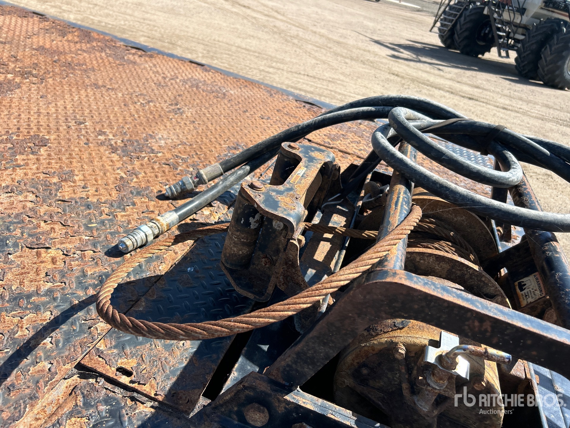 2015 Trail King TK80HT-482