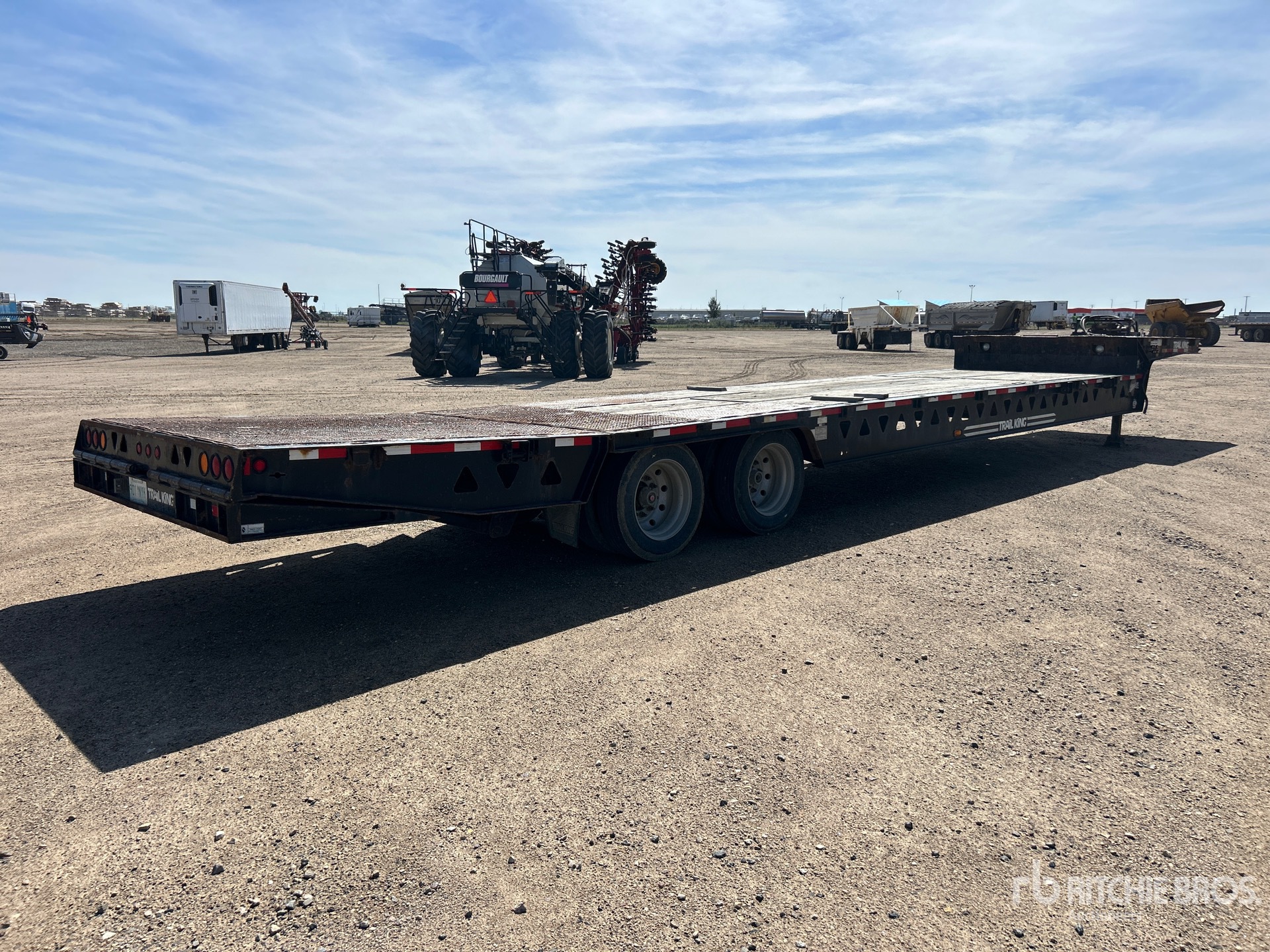 2015 Trail King TK80HT-482