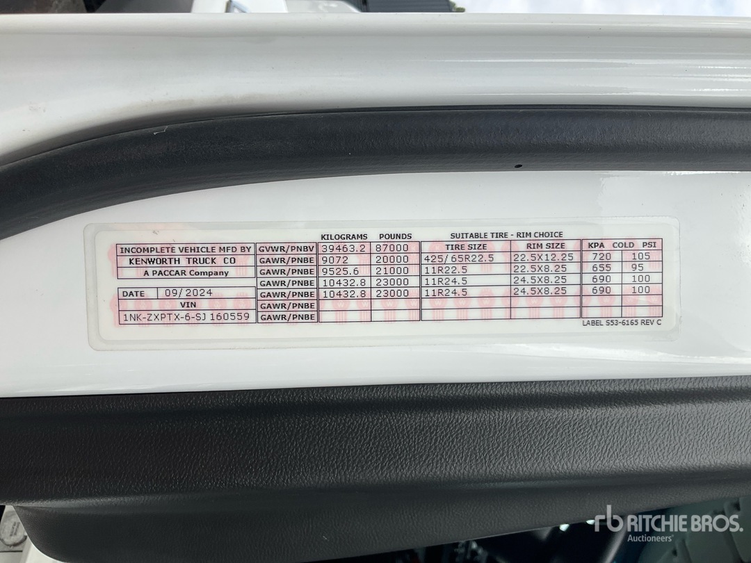 2025 Kenworth T880