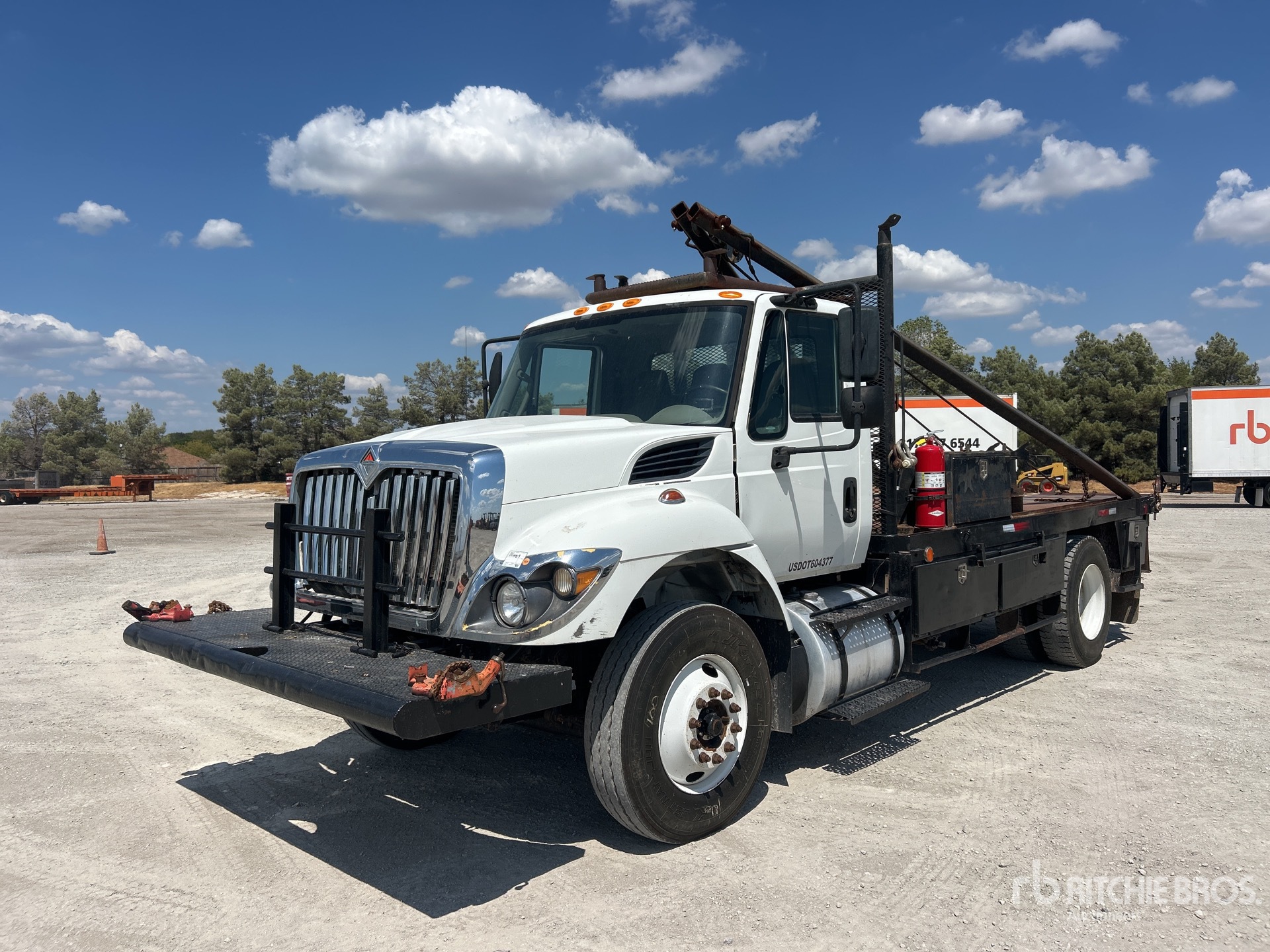 2019 International 7300