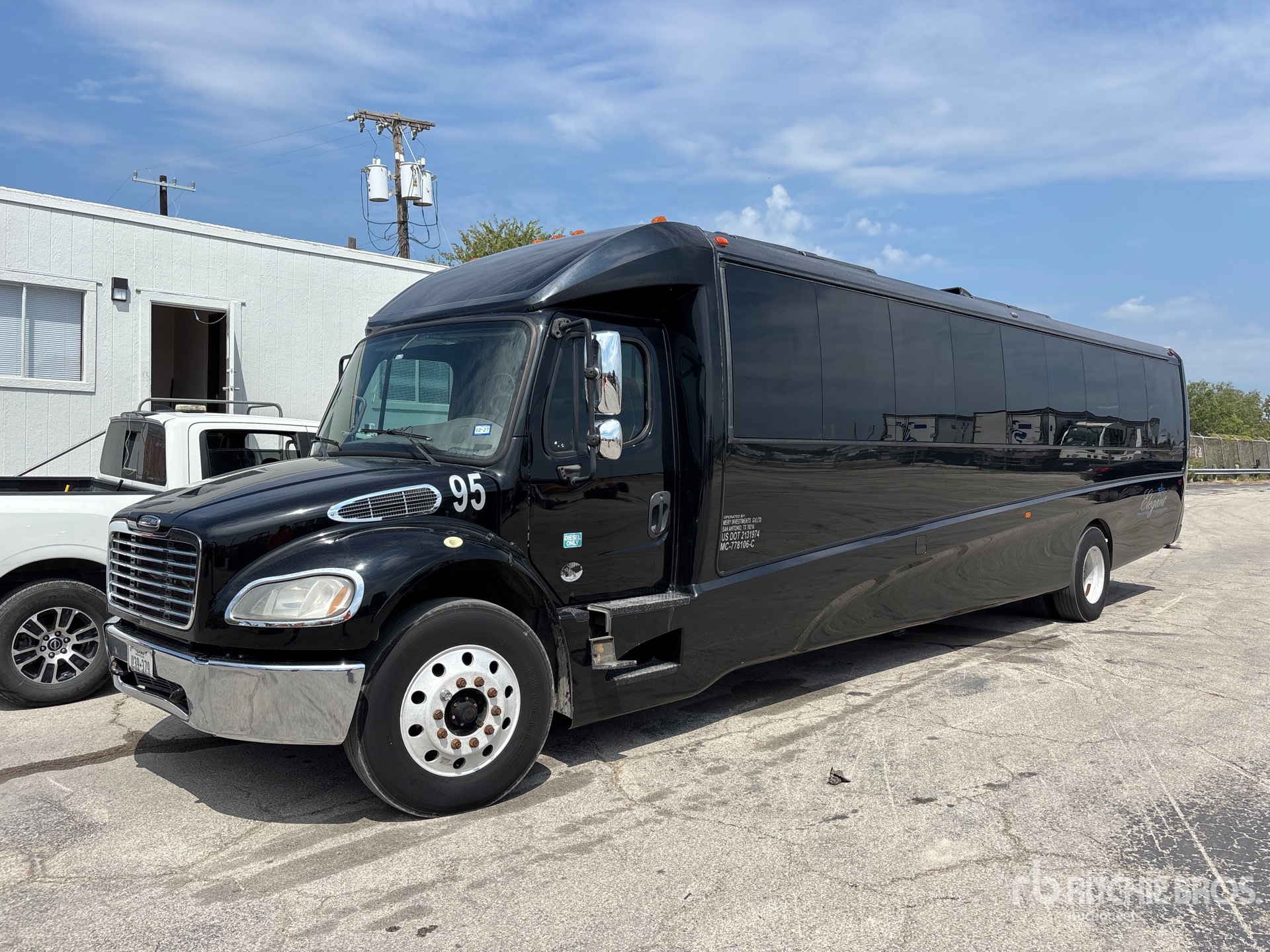 2018 Freightliner M2 106