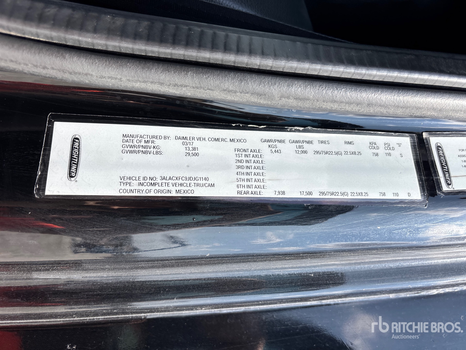 2018 Freightliner M2 106
