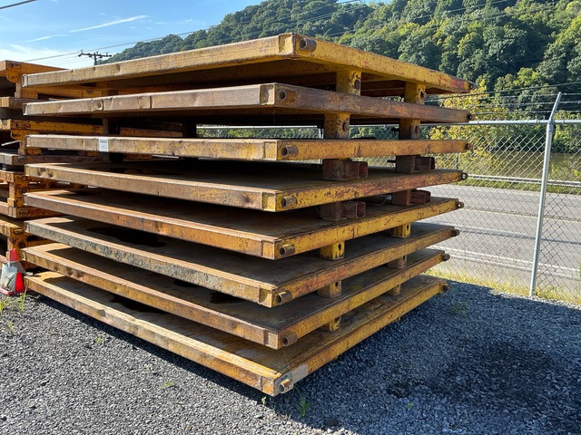 Quantity of (4) Qty of 1 8 ft x 10 ft (4 in Wall) TSS - SW LE 8 ft x 10 ft (4 in Wall) 4&rdquo; SW LE Trench Shield
