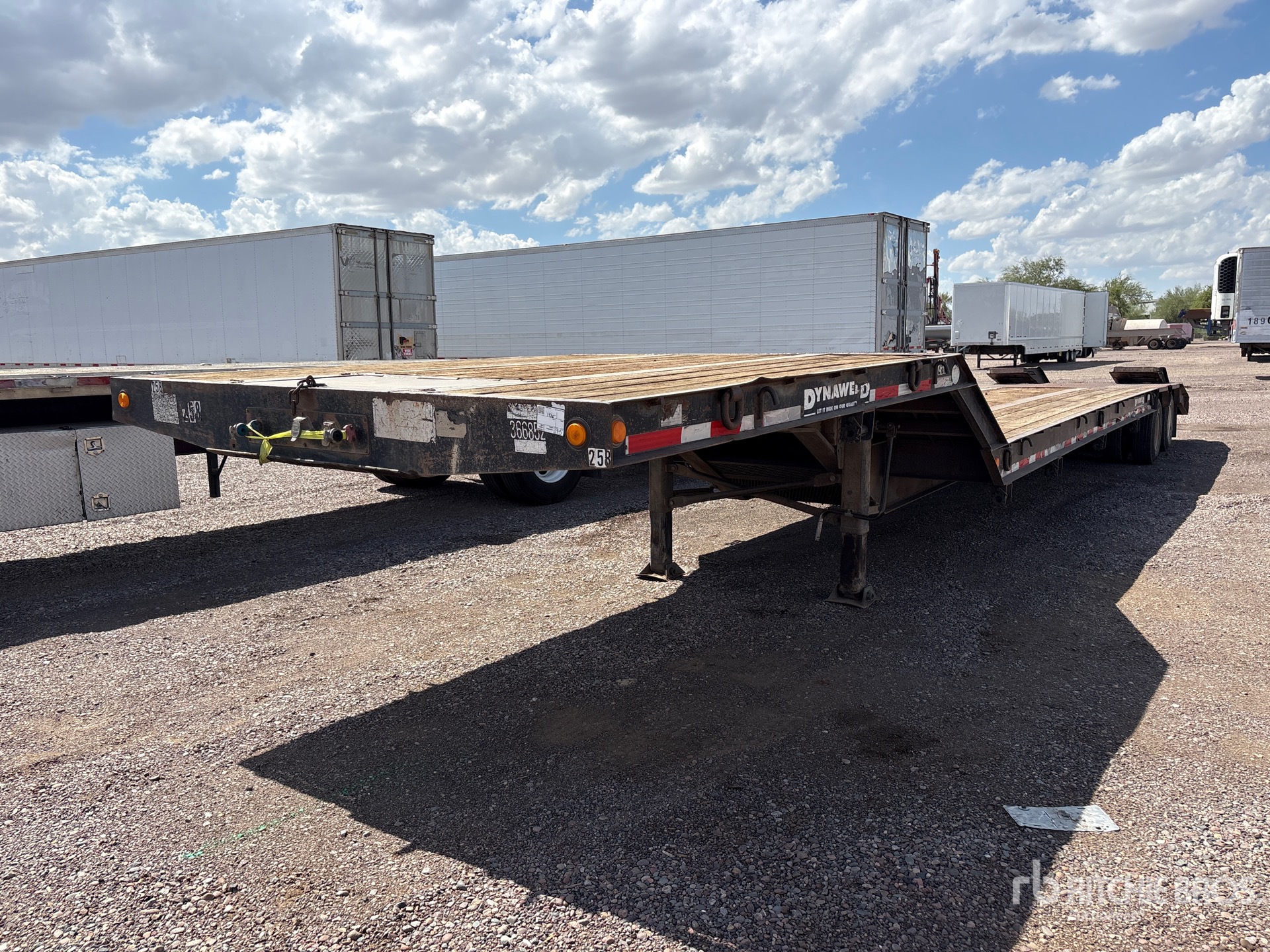 2000 Dynaweld 45 ft T/A