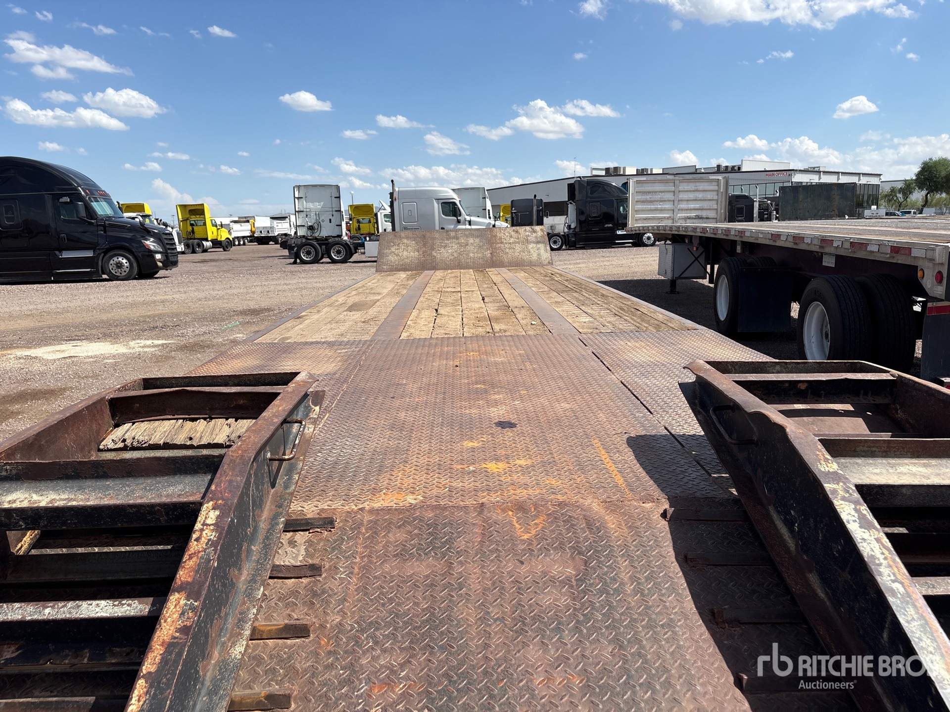 2000 Dynaweld 45 ft T/A