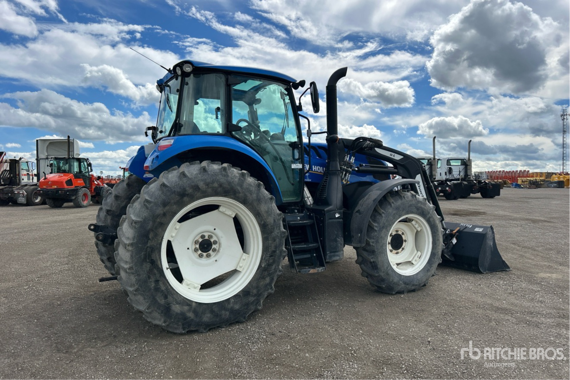 2015 New Holland TS6.110