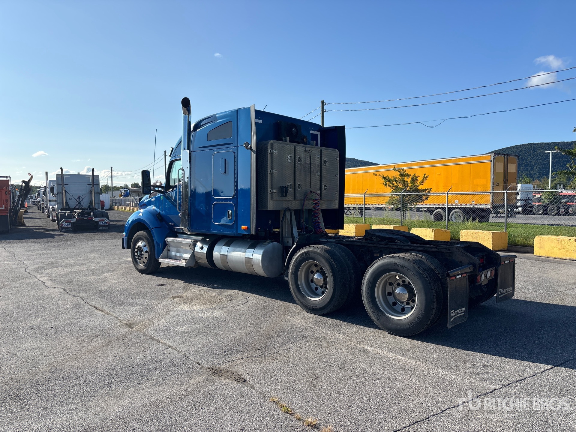 2020 Kenworth T880