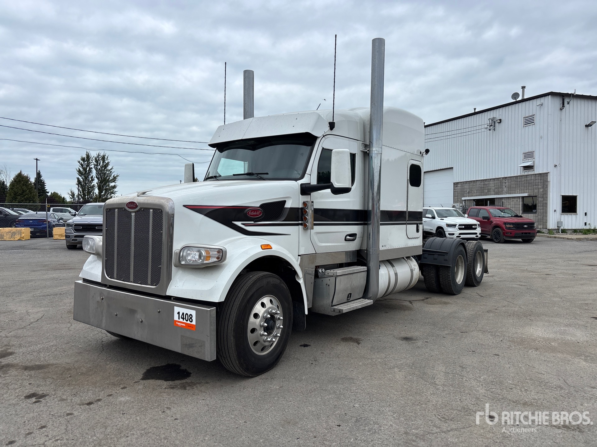2023 Peterbilt 567