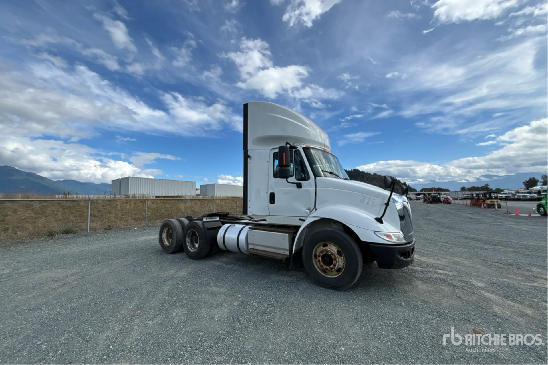 2018 International 8600