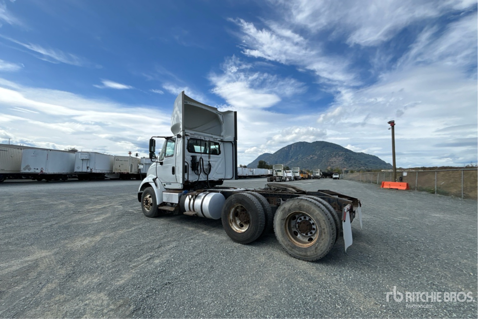 2018 International 8600