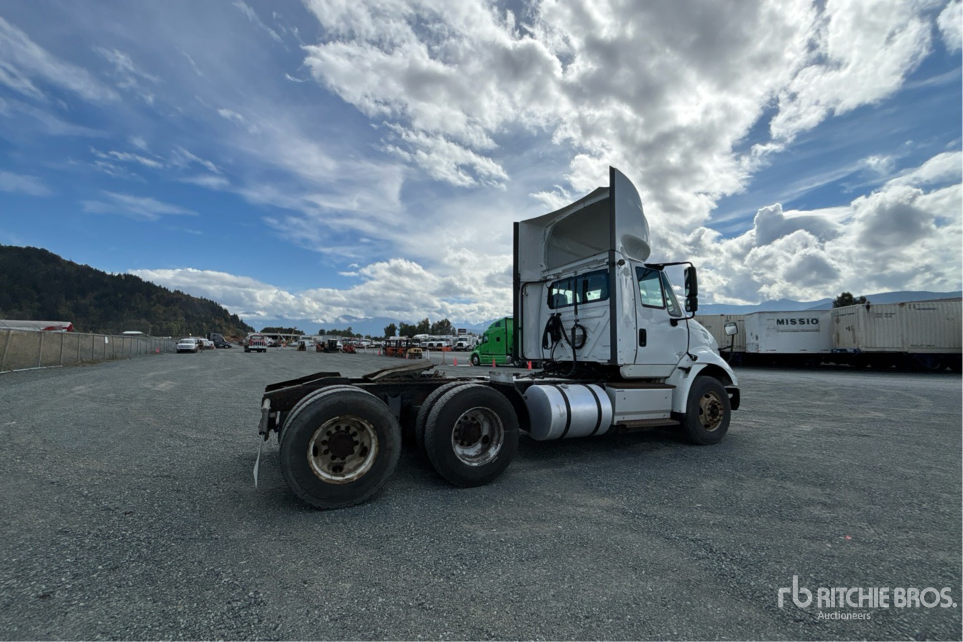 2018 International 8600