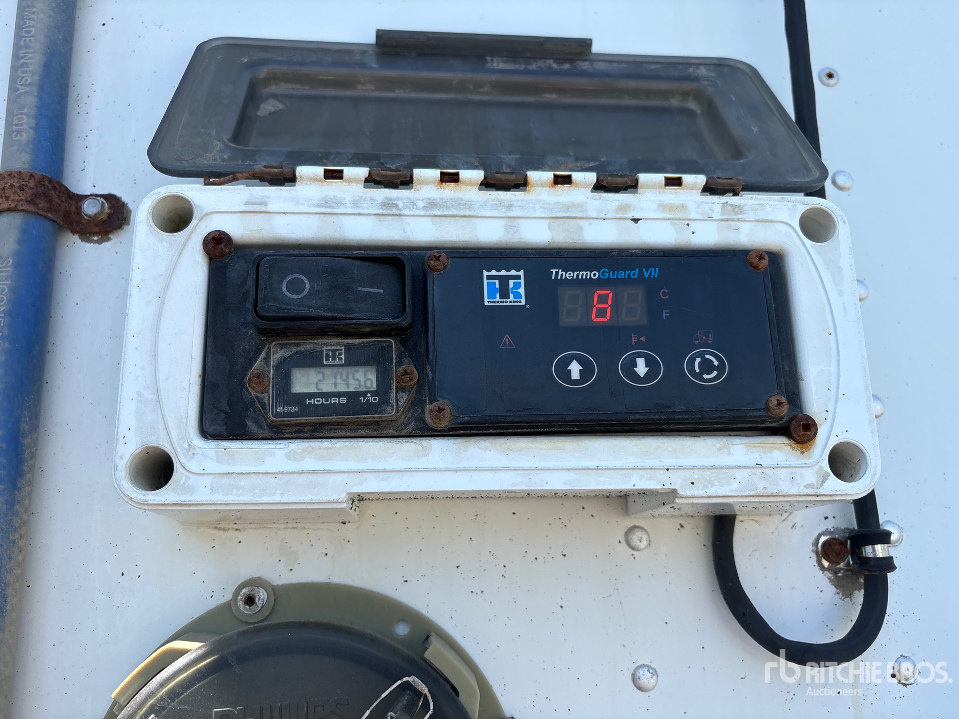 2014 Vanguard 53 FT X 102 IN TRI/A HEATED