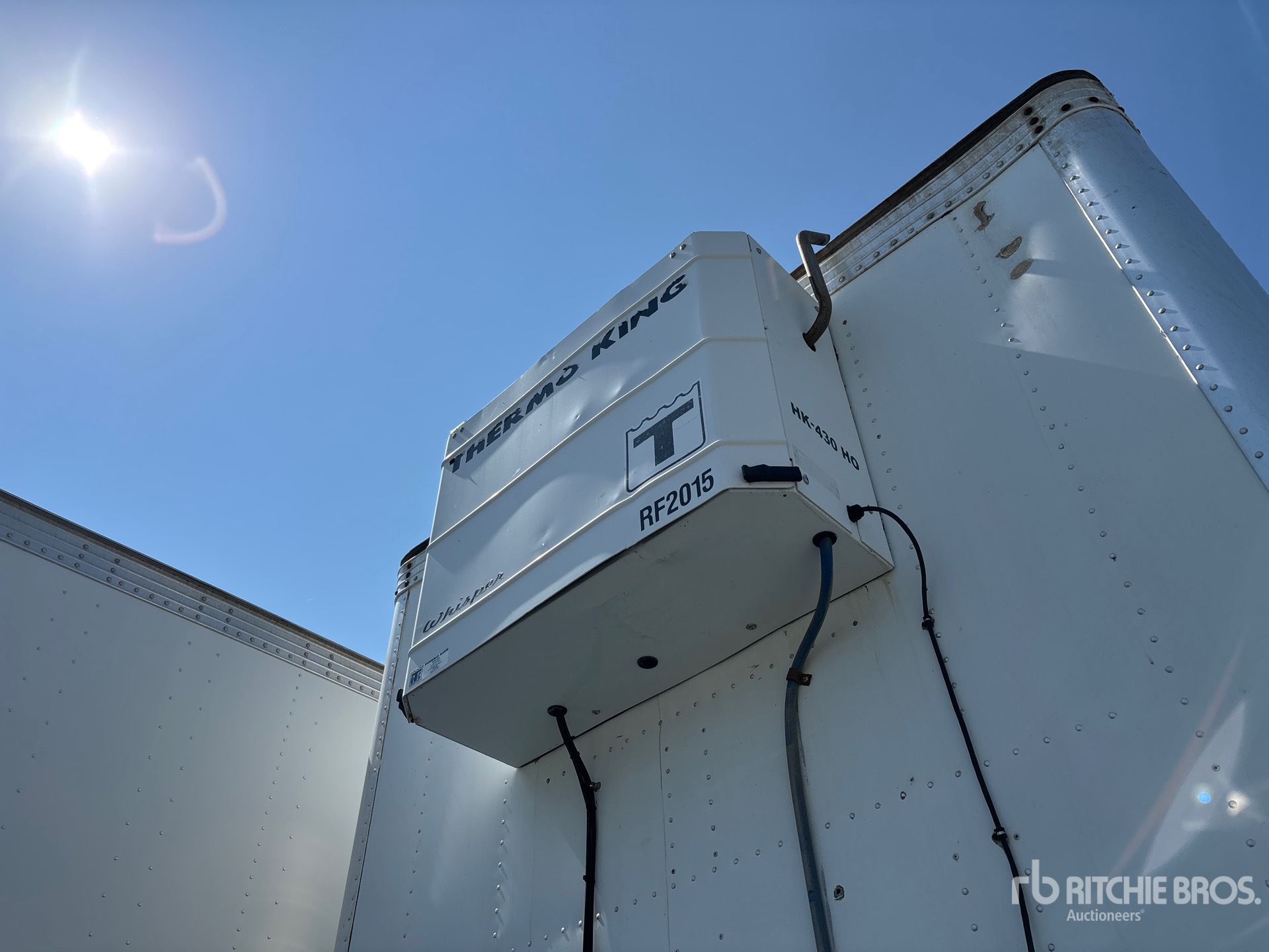 2014 Vanguard 53 FT X 102 IN TRI/A HEATED
