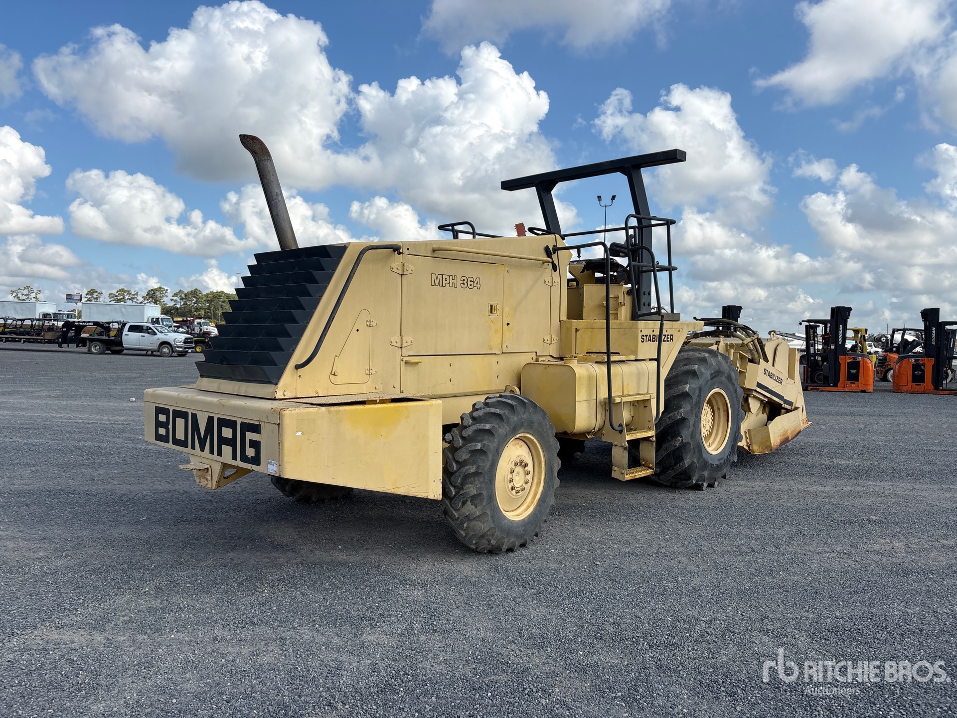 Photo of 2003 Bomag MPH364S