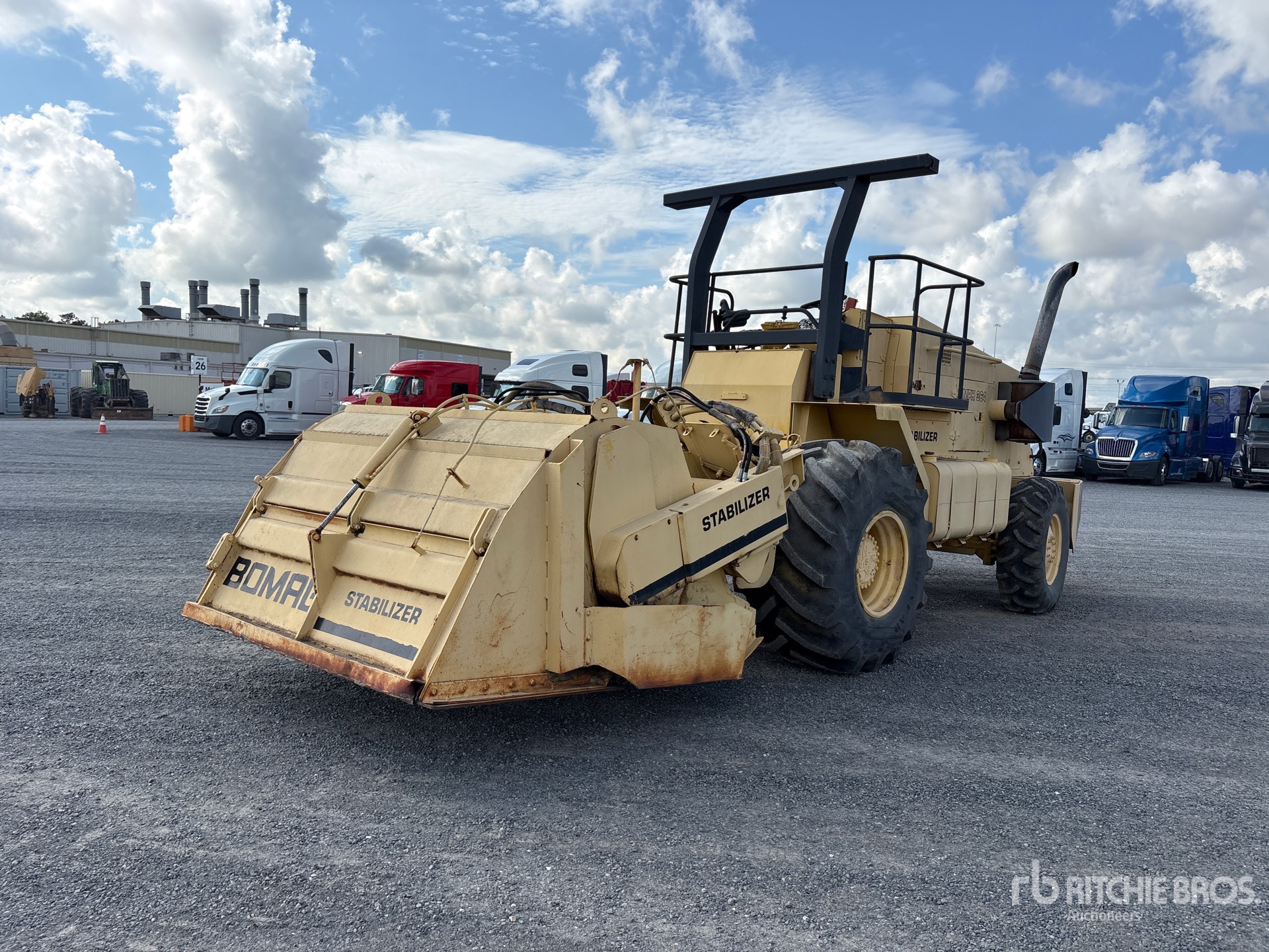 2003 Bomag MPH364S