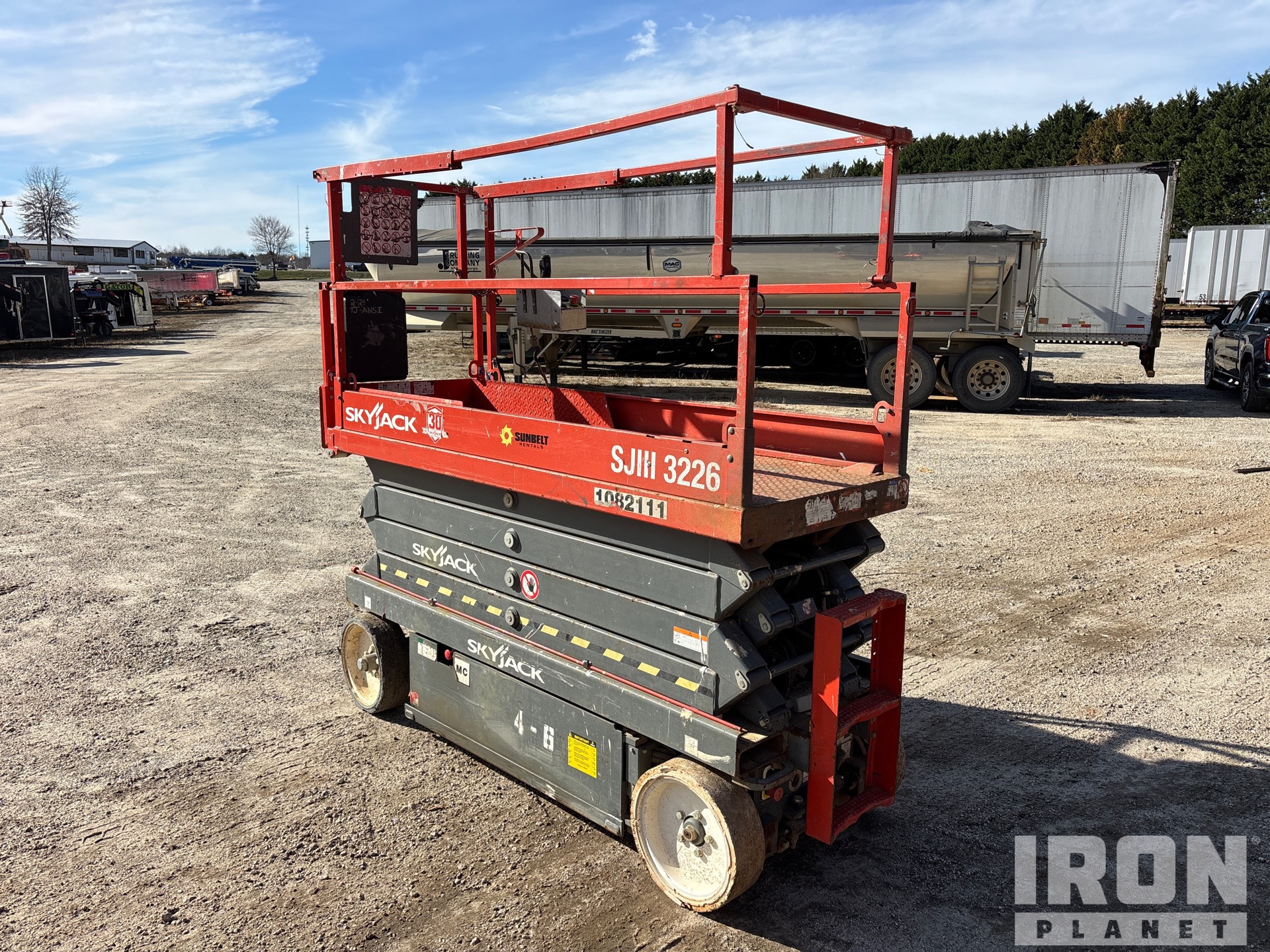 General Appearance - Scissor Lift* with Bild, Ecke hinten links