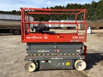 General Appearance - Scissor Lift* with Body Panels