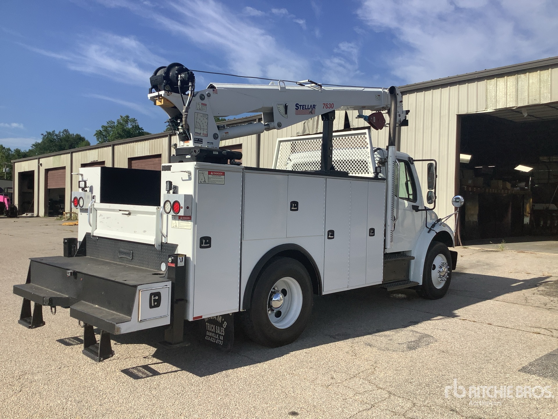 2018 Freightliner M2 106
