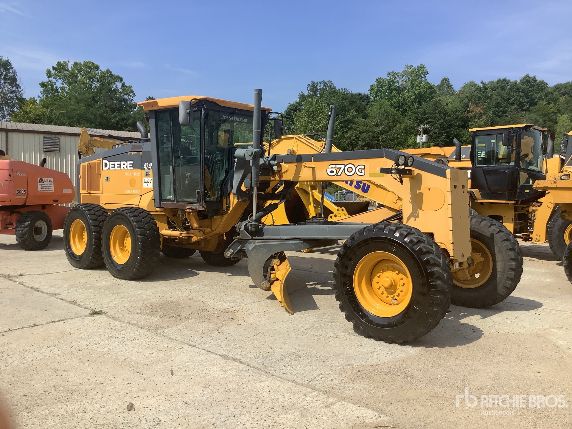 2017 John Deere 670G
