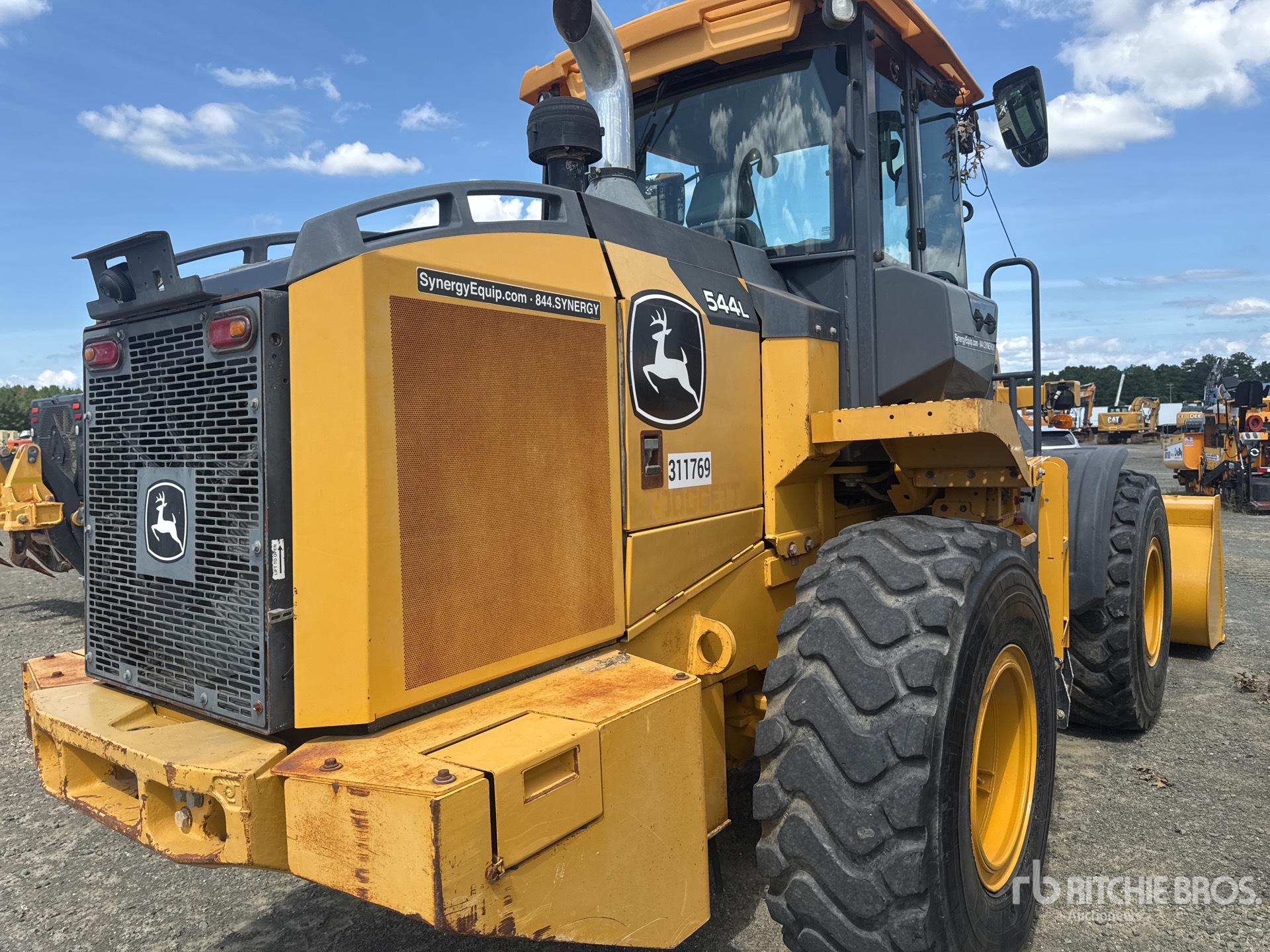 2019 John Deere 544L