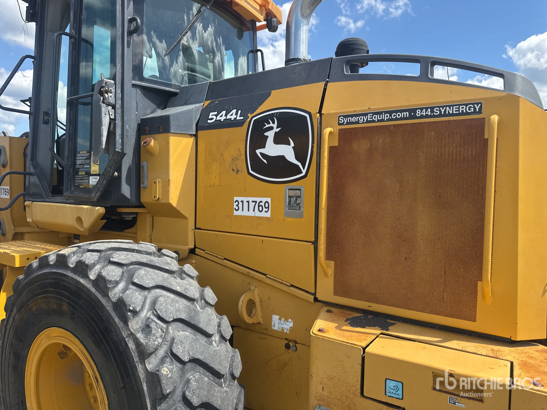 2019 John Deere 544L
