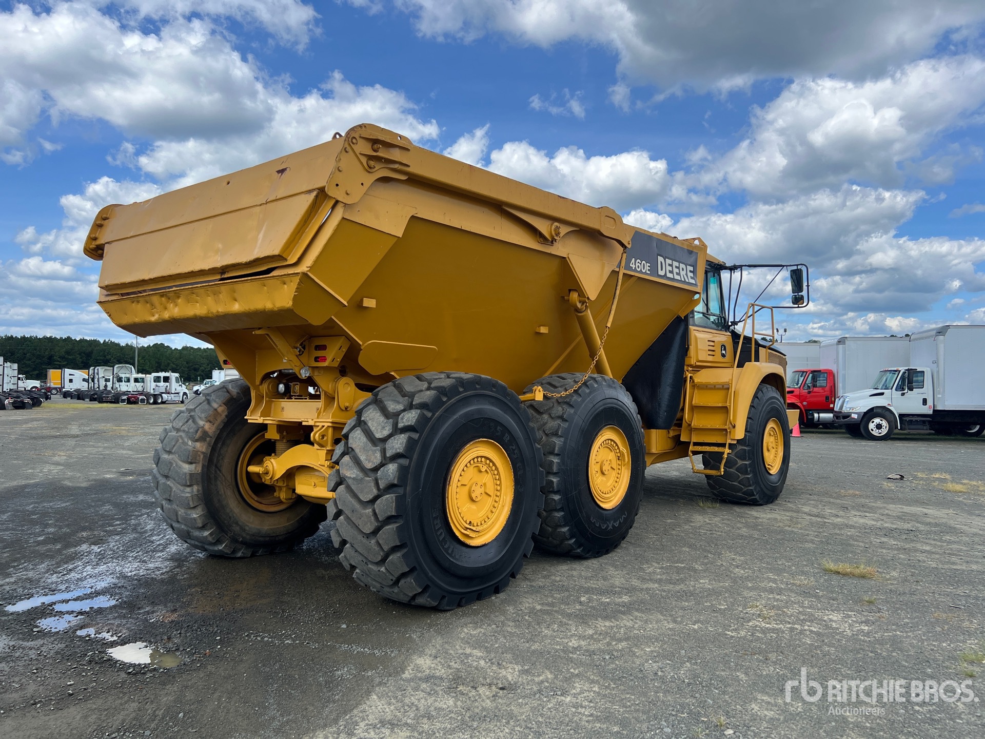 2013 John Deere 460E