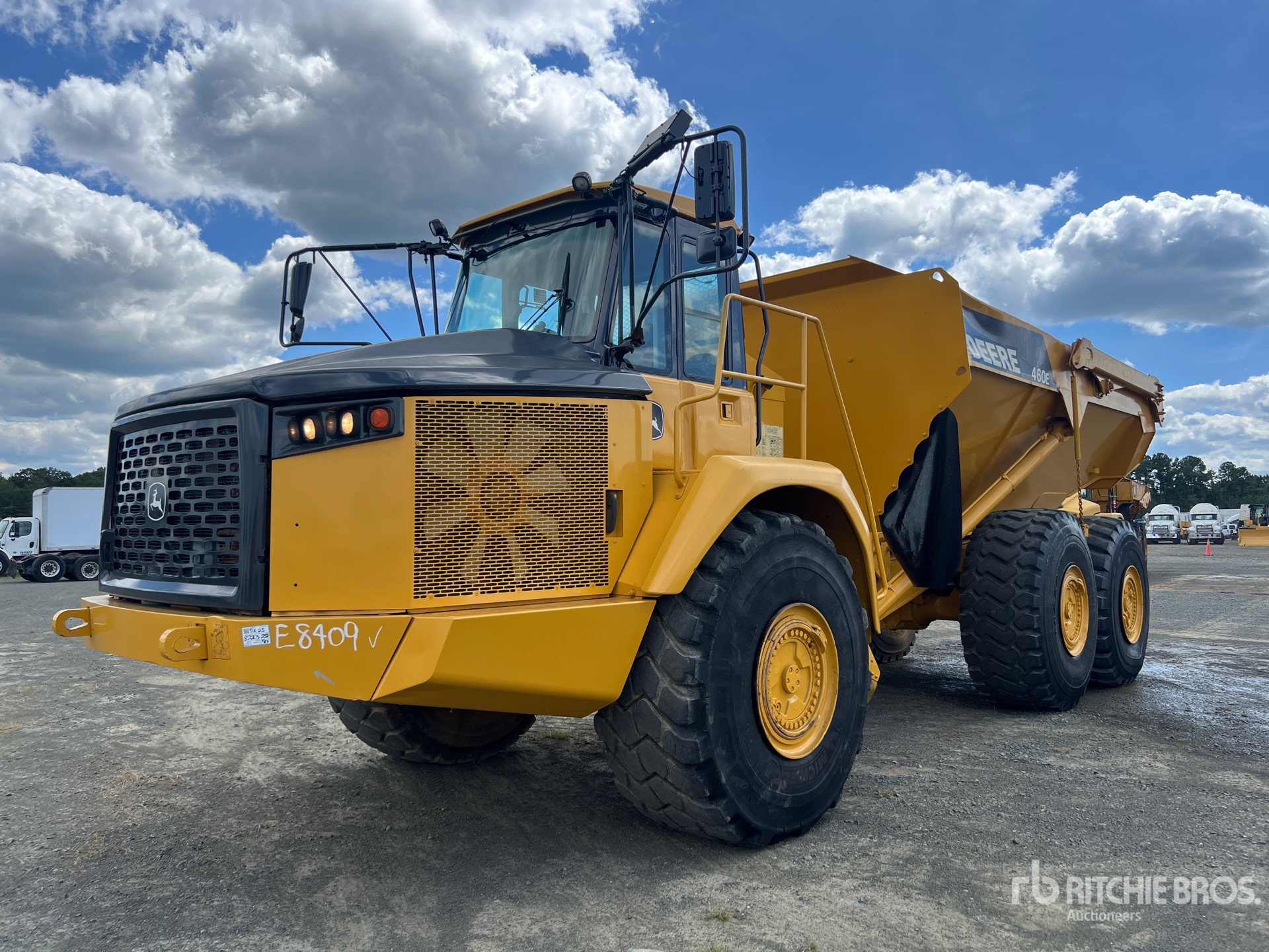 Photo of 2013 John Deere 460E