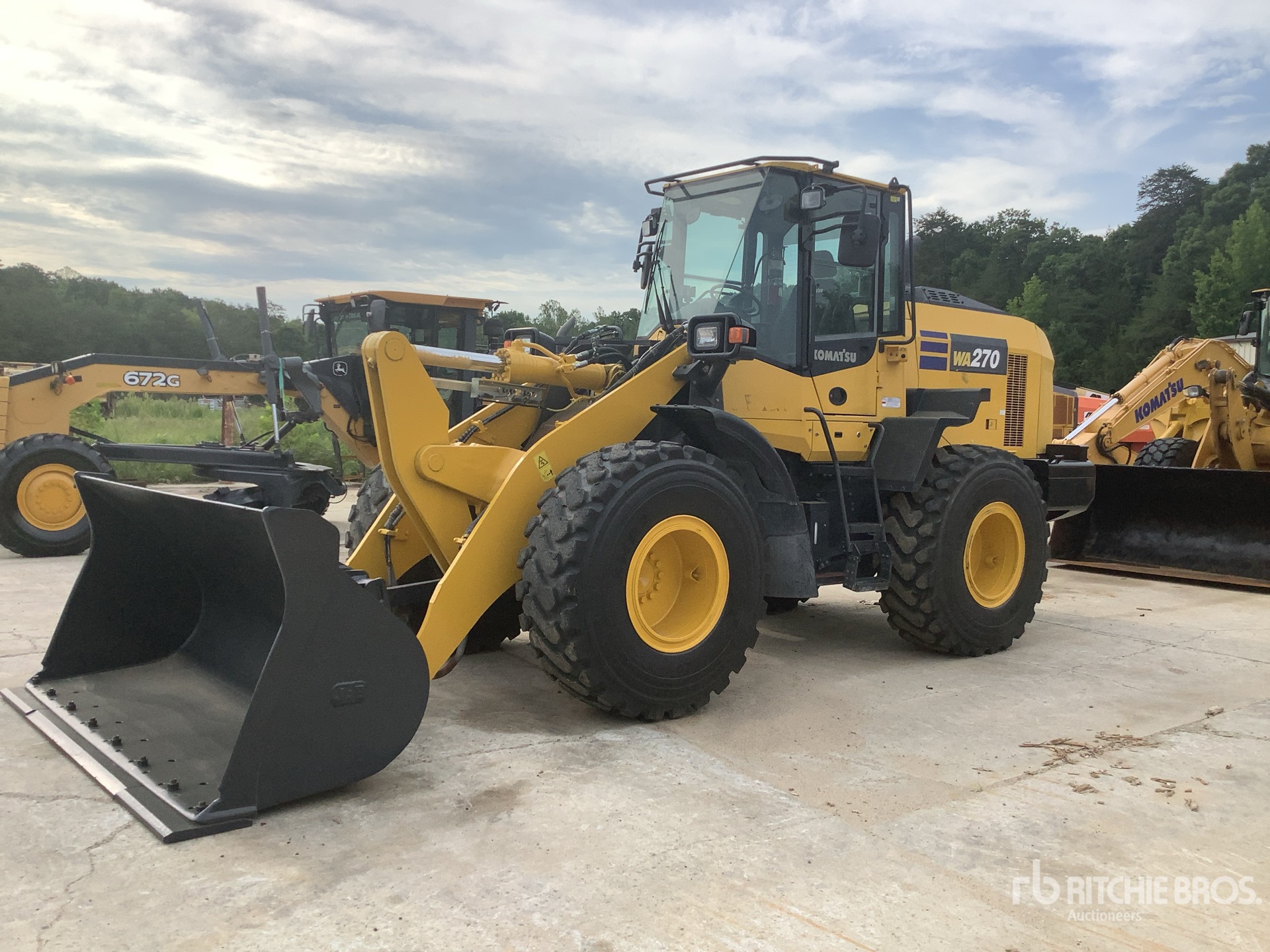 Photo of 2023 Komatsu WA270-8