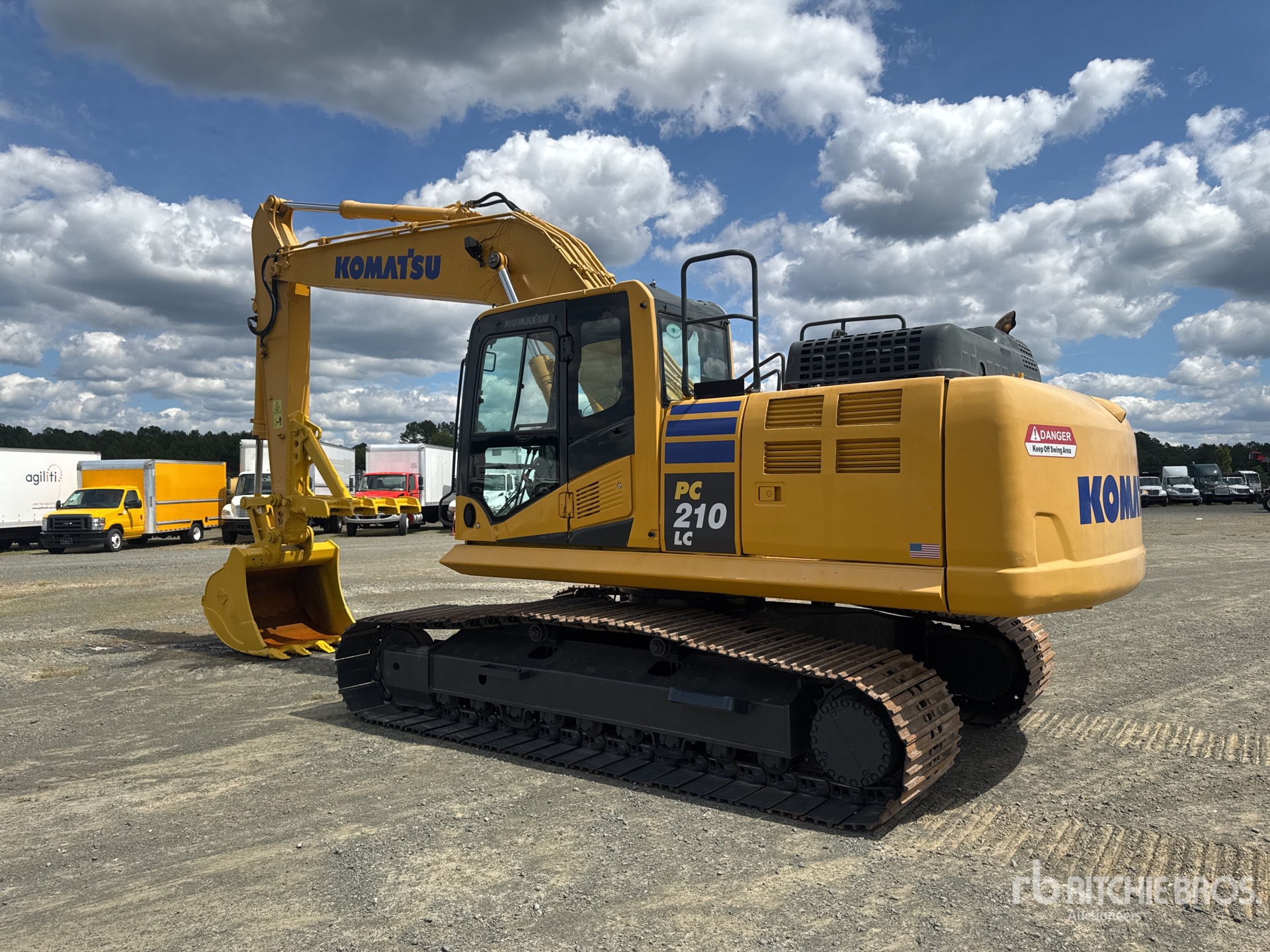 2017 Komatsu PC 210 LC 11